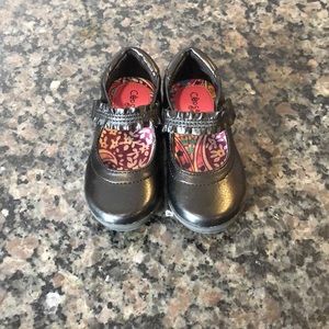 Black dress shoes toddler size 6